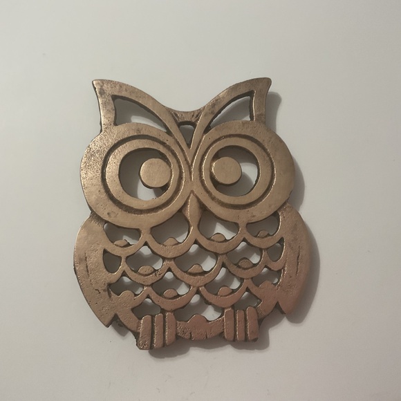 VTG Owl Trivet Cast Iron Gold Tone Or As Wall Decor - Picture 3 of 6